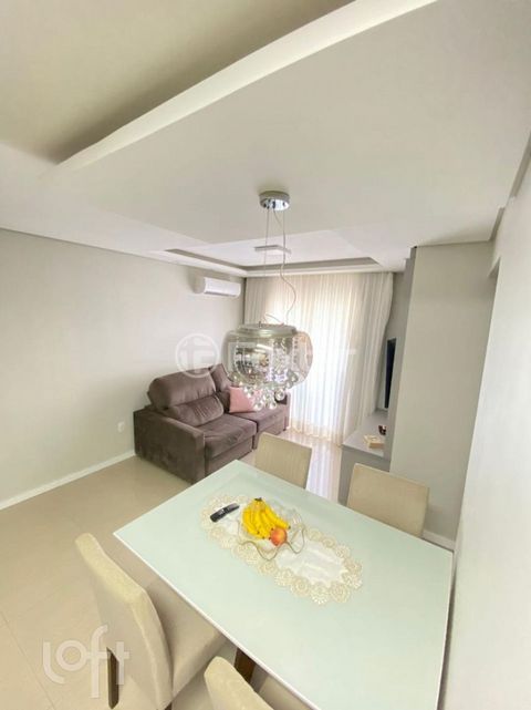 Image 3 - 879234