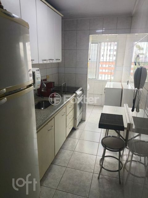 Image 1 - 879259