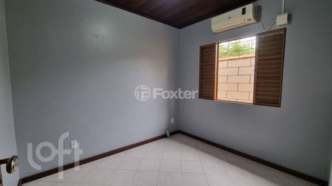 Image 7 - 879264
