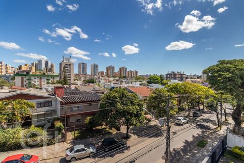 Image 8 - 879268