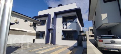 Image 3 - 879274