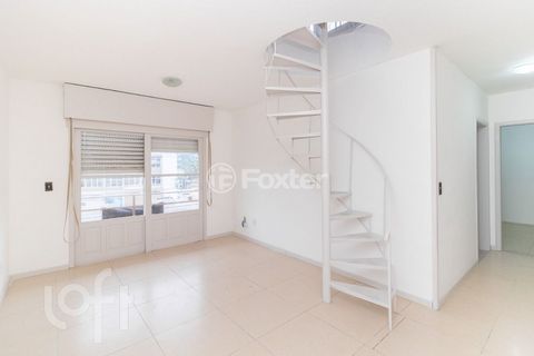 Image 11 - 879367