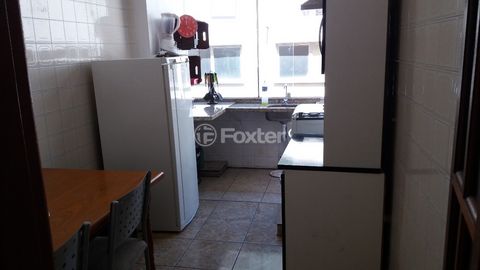 Image 3 - 879380