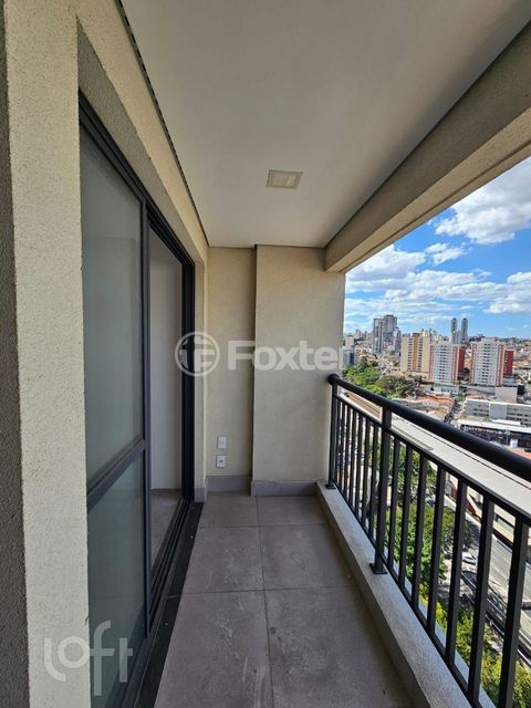 Image 3 - 879384
