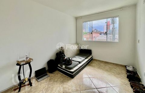 Image 7 - 879387