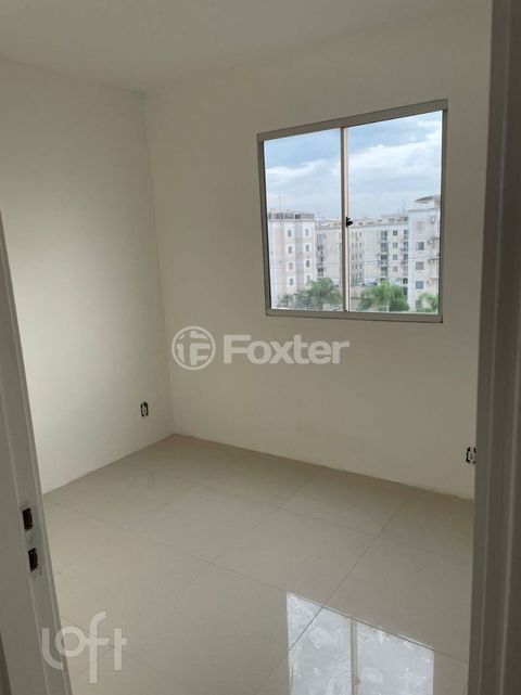 Image 8 - 879434