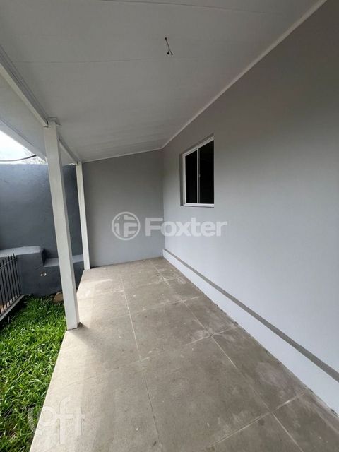 Image 11 - 879460