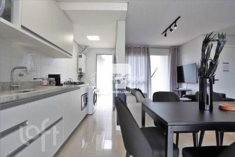 Image 12 - 879465