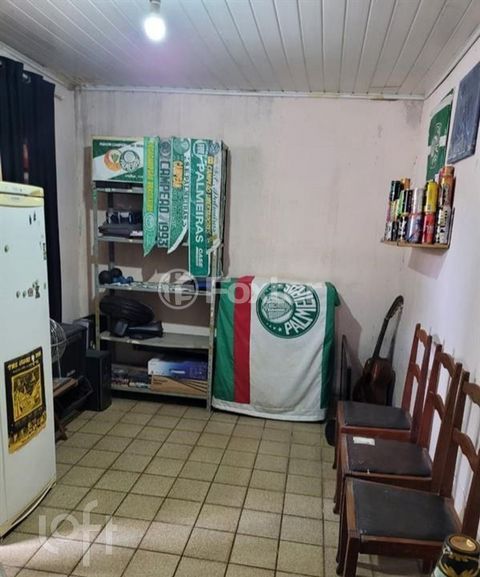 Image 3 - 879466