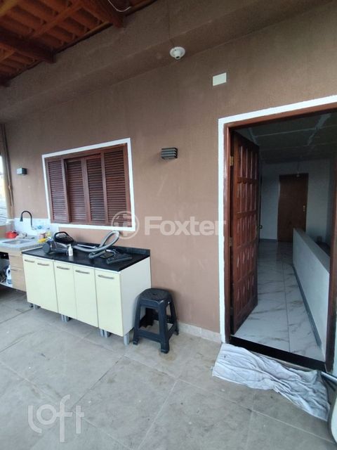 Image 4 - 879471