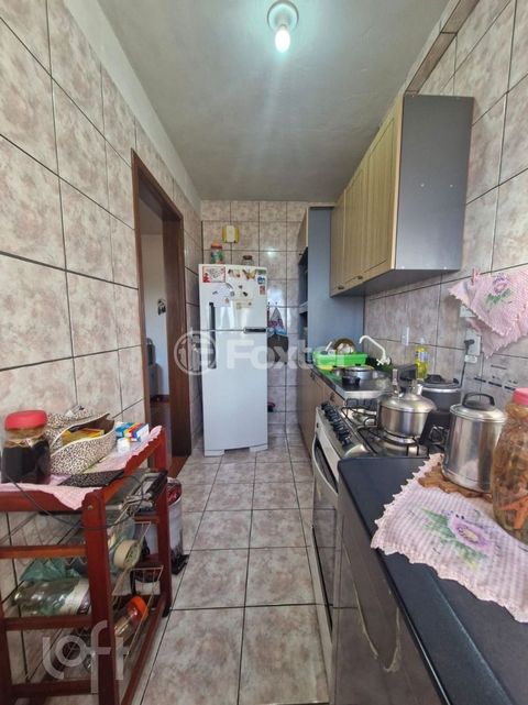 Image 7 - 879493