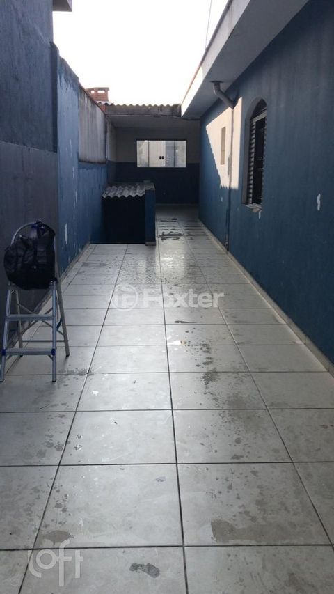 Image 3 - 879515