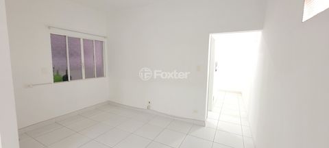 Image 11 - 879531