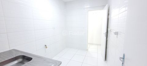 Image 8 - 879531