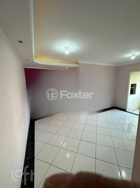 Image 7 - 879532