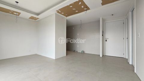Image 7 - 879534