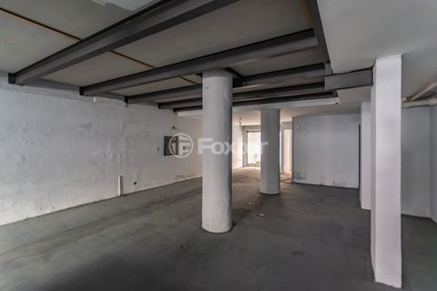 Image 15 - 879559