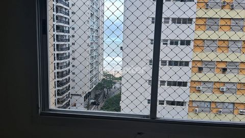 Image 15 - 879571