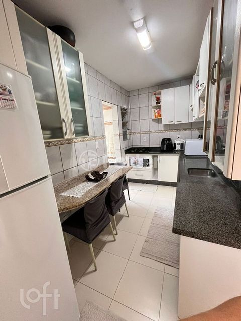 Image 1 - 879578