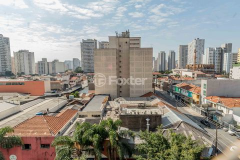 Image 4 - 879681