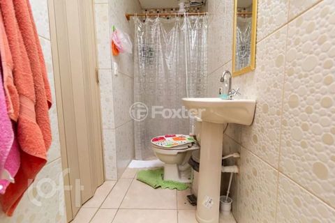 Image 9 - 879695