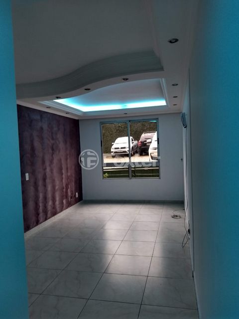 Image 3 - 879715