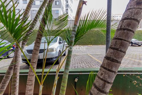 Image 19 - 879715