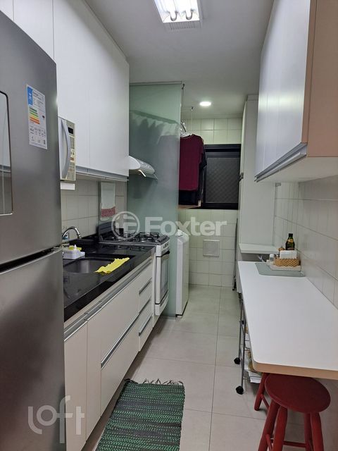 Image 5 - 879716
