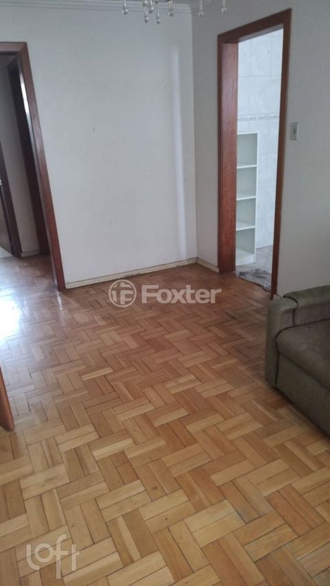 Image 9 - 879721