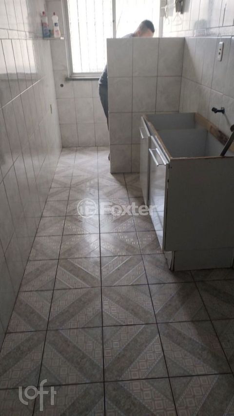 Image 7 - 879721