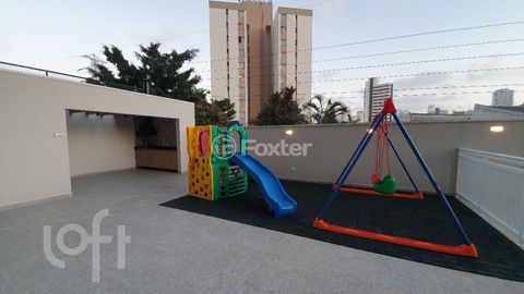 Image 9 - 879724
