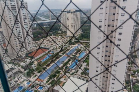 Image 19 - 879731