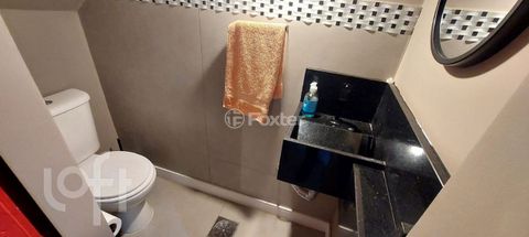 Image 8 - 879738