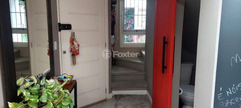 Image 7 - 879738