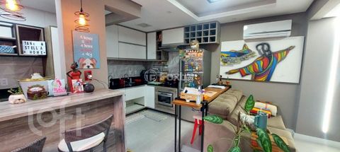 Image 4 - 879738