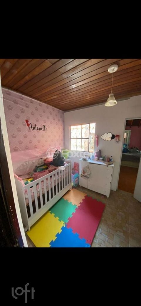Image 3 - 879744