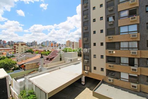 Image 1 - 879746