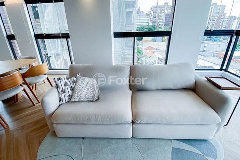 Image 8 - 879849