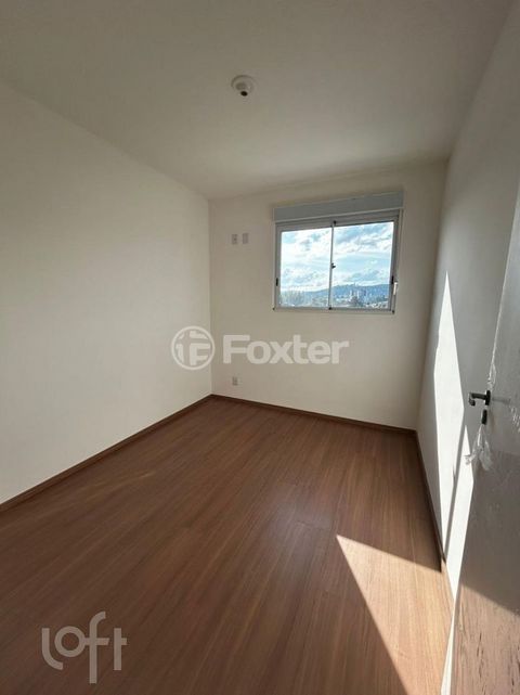 Image 7 - 879862