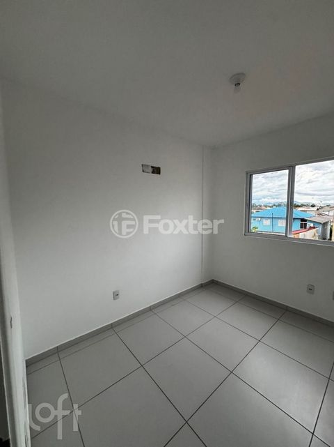 Image 1 - 879871