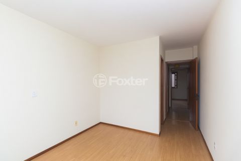 Image 8 - 879876