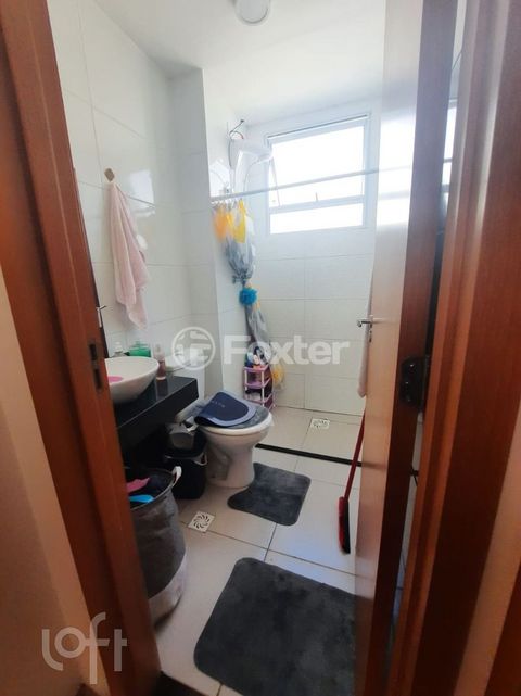 Image 7 - 879877
