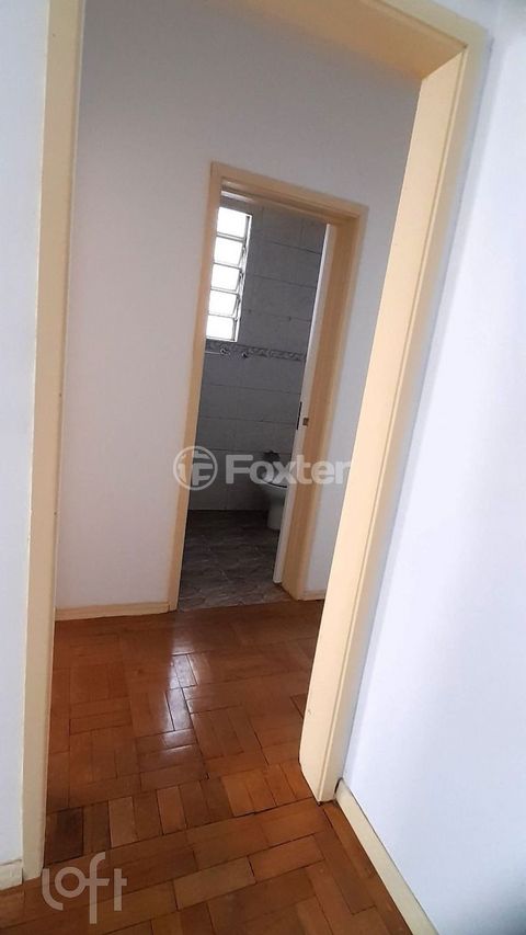 Image 8 - 879881
