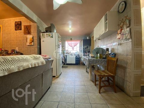 Image 4 - 879882