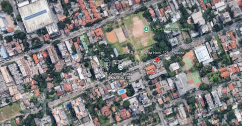 Image 10 - 879883
