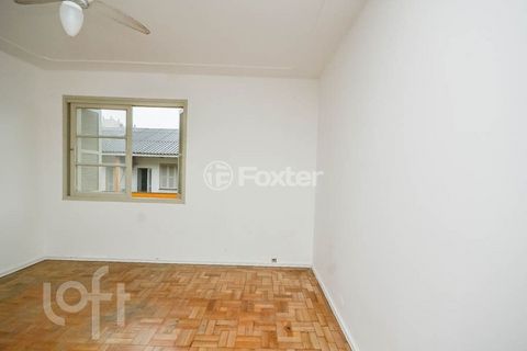 Image 9 - 879886