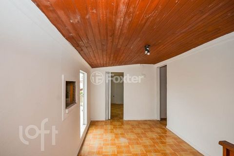 Image 17 - 879886