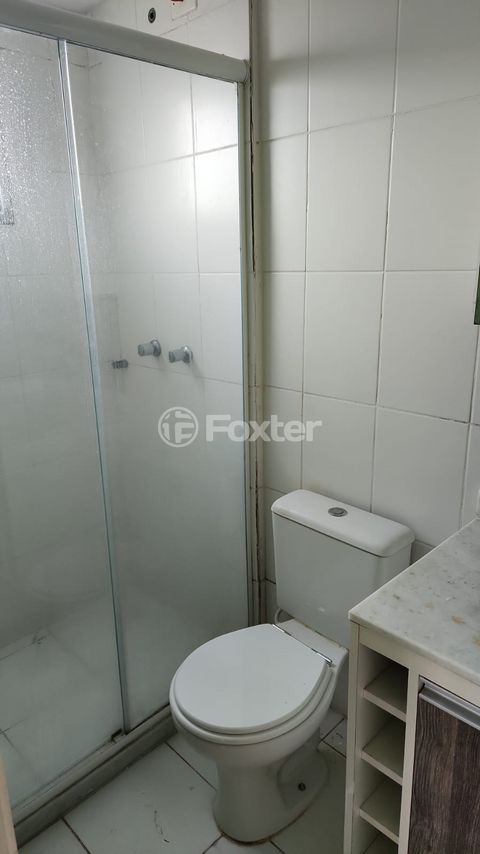 Image 8 - 879888
