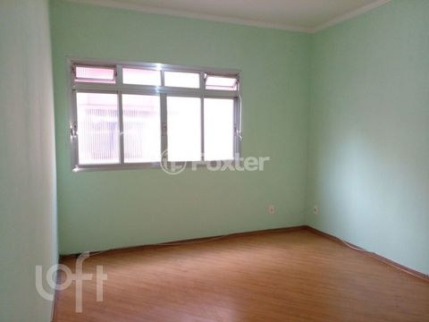 Image 9 - 879903