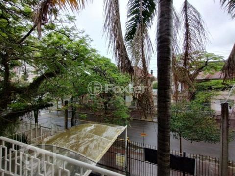 Image 9 - 879905